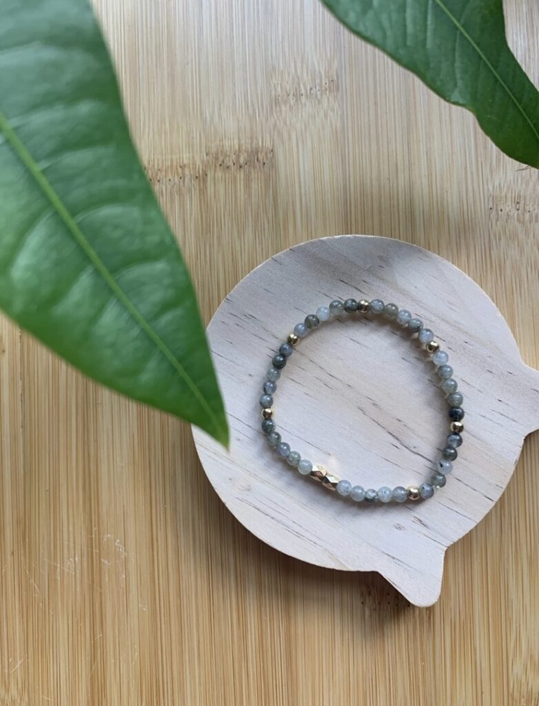 dainty smokey grey natural labradorite gold bracelet